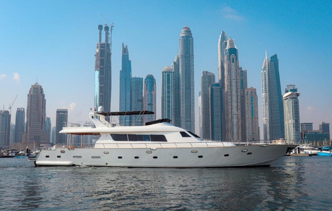 101 Feet Luxury Yacht Yacht Dubai
